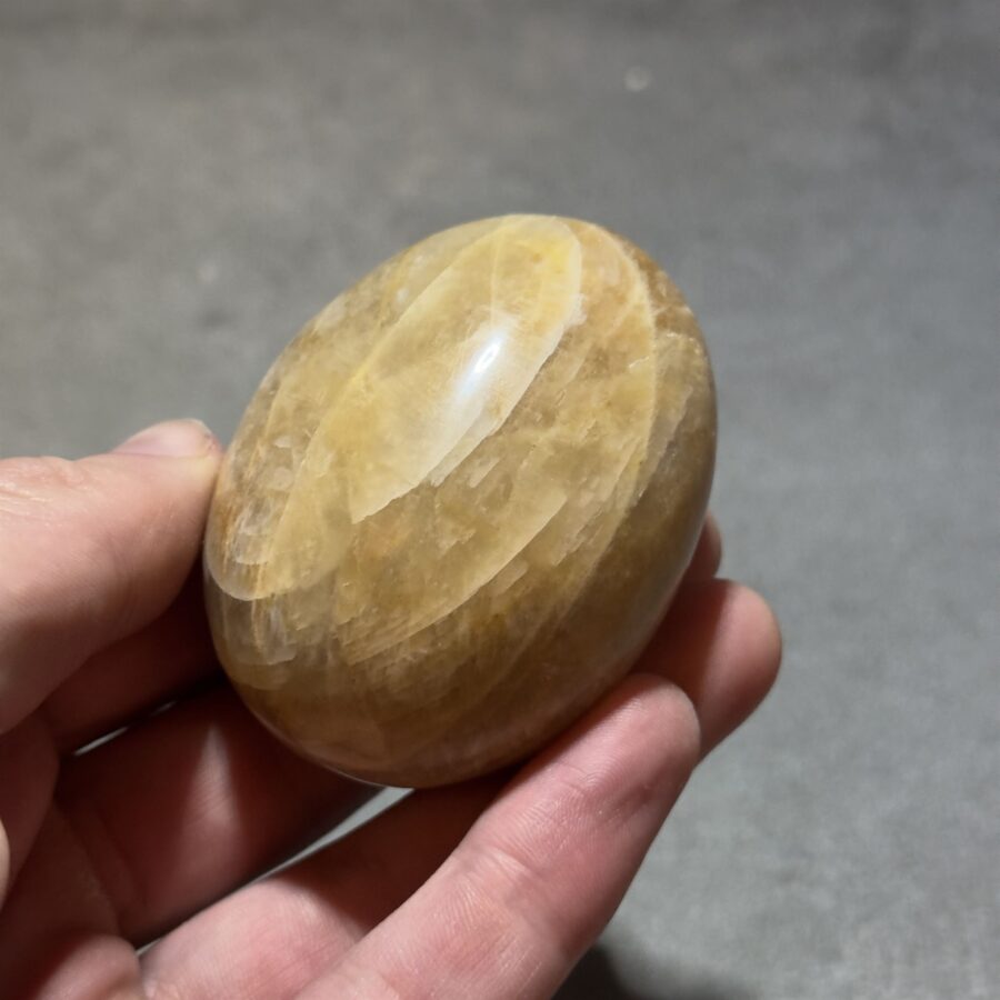 Beige-orange Moonstone